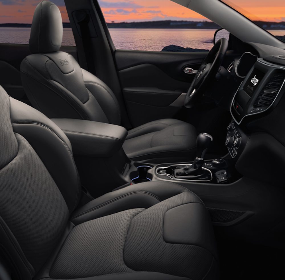 2021 Jeep® Cherokee Interior - Premium Car Audio & Design